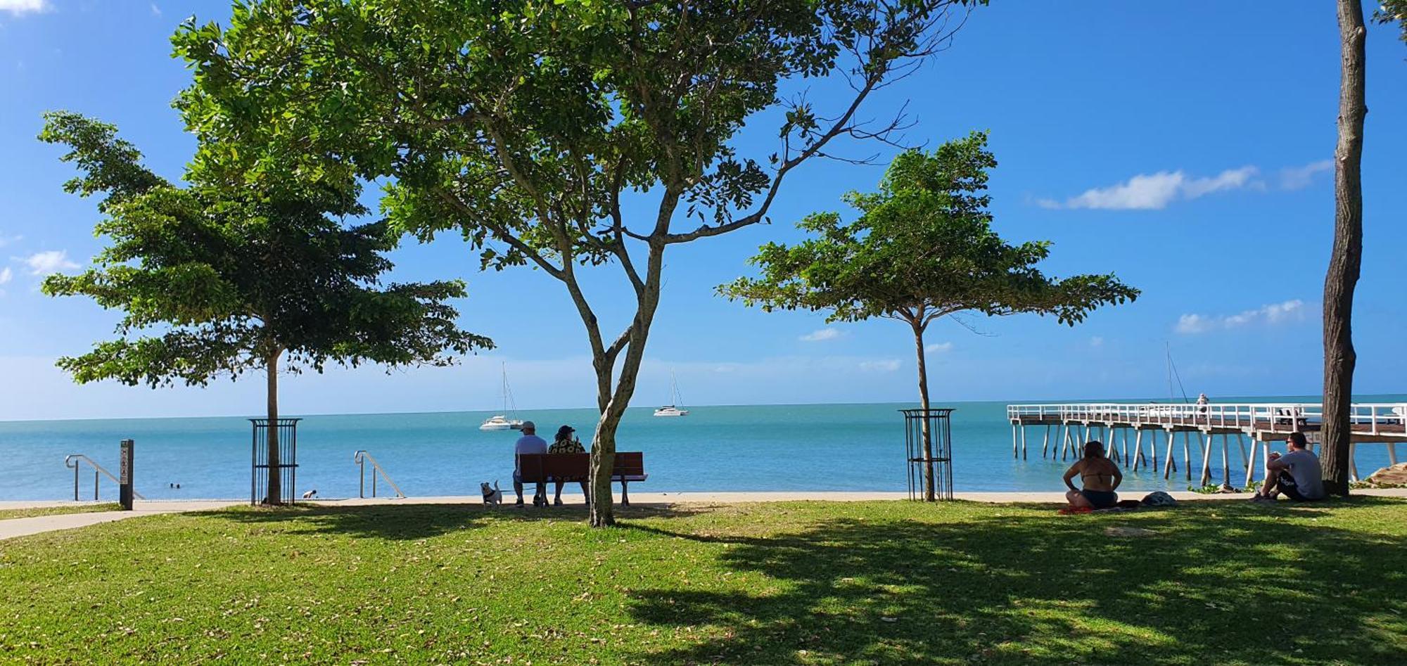 Villa Venezia Apt 3 - Spacious Hervey Bay Beachfront Apartment Exterior foto